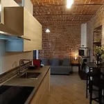 Piazza Statuto-appartamento Tra Le Mura A-c E Wi-fi אסטי