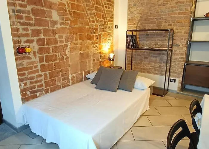 Piazza Statuto-appartamento Tra Le Mura A-c E Wi-fi
