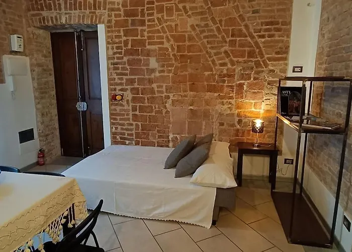 Piazza Statuto-appartamento Tra Le Mura A-c E Wi-fi * 아스티
